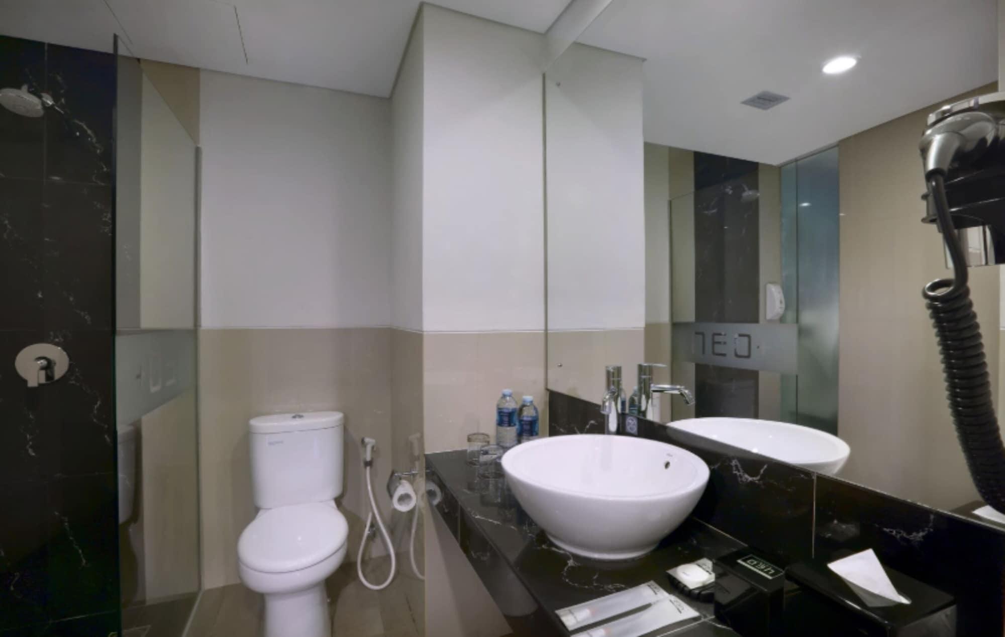 Hotel Neo+ Kebayoran จาการ์ตา ภายนอก รูปภาพ