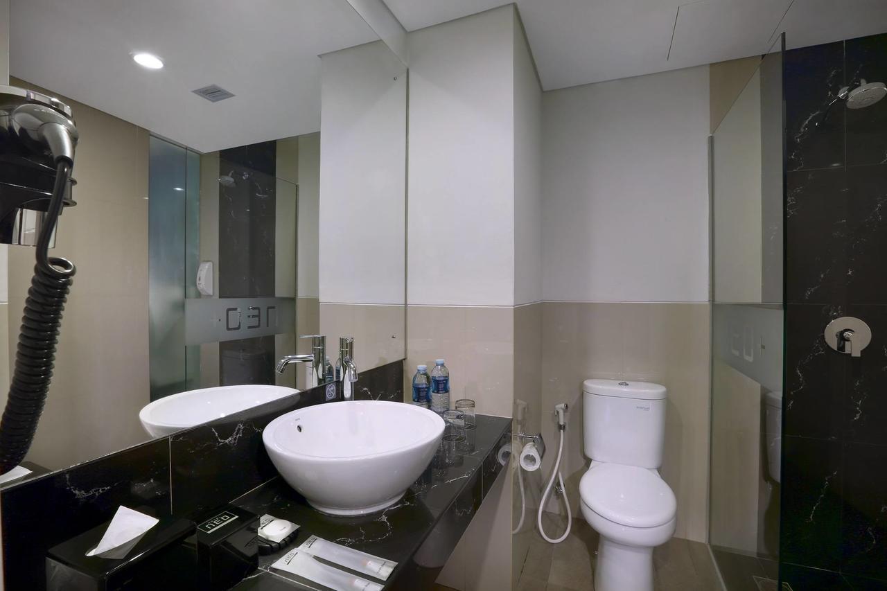 Hotel Neo+ Kebayoran จาการ์ตา ภายนอก รูปภาพ